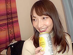 素人M男の部屋に乱入するゆるフワお姉さん！ 酒飲んでドエロに変身し男をいたぶり盛り上がる！