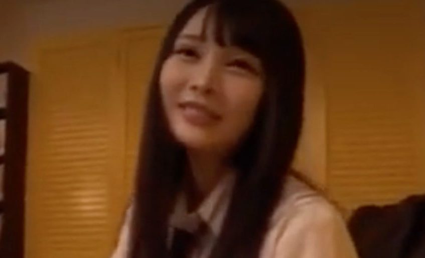 めちゃカワJKと動物のような本能孕ませセックスw締まったマ●コにおっさん肉棒をぶち込むw