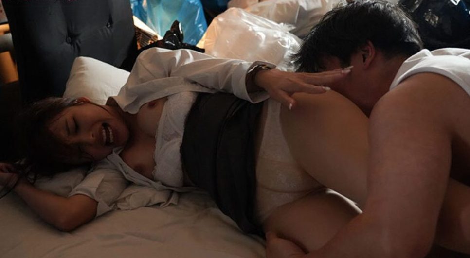 屈辱！隣人の汚部屋じじぃに注意しにいったら中出しレイプされる強気巨乳美女！抱いた事のない超絶美人にじじぃ肉棒大勃起w