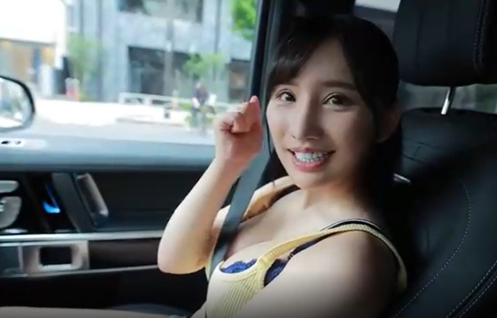 ＜楪カレンｘM男宅で抜きまくり＞自宅訪問で次々とエロ責めを仕掛けられ普段味わえない興奮に射精不可避！