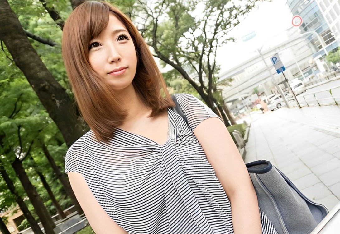 旦那の事は好きだけどSEXも好きなの！欲求不満な三十路人妻をナンパ！久々の快楽に抗えず他人チ●ポのザーメン受け入れｗ