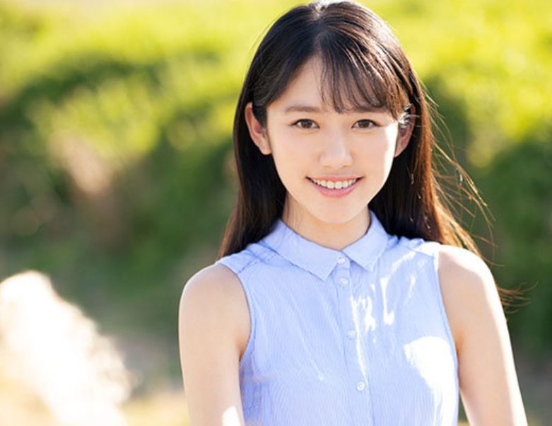 清楚系の美少女なのに中身はドスケベ女！”もっとエッチな事を”と少女の欲求は収まらずちっちゃいマ●コから愛液まき散らす！