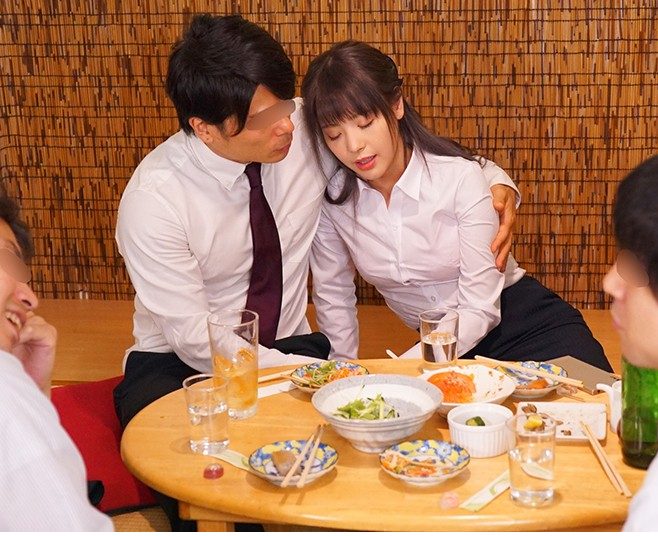 相部屋になった途端に豹変した上司に凌辱される！射精しても元気なチ〇ポに何度も突かれいつの間にか虜になってしまう！