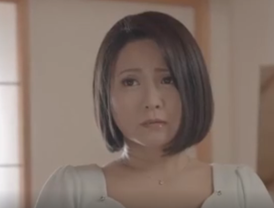 『スマホで下着姿を撮って欲しい！』ランジェリーを身に纏う義母に僕は思わず息を飲んで妻に内緒で濃厚交尾！