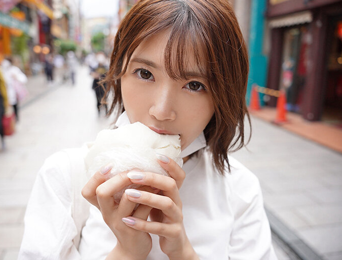 『ああん！気持ちいい♡』自分をありのまま表現したいと語る彼女は確かにSEXが艶っぽくて超エッチ！無邪気でGカップでエロい♡