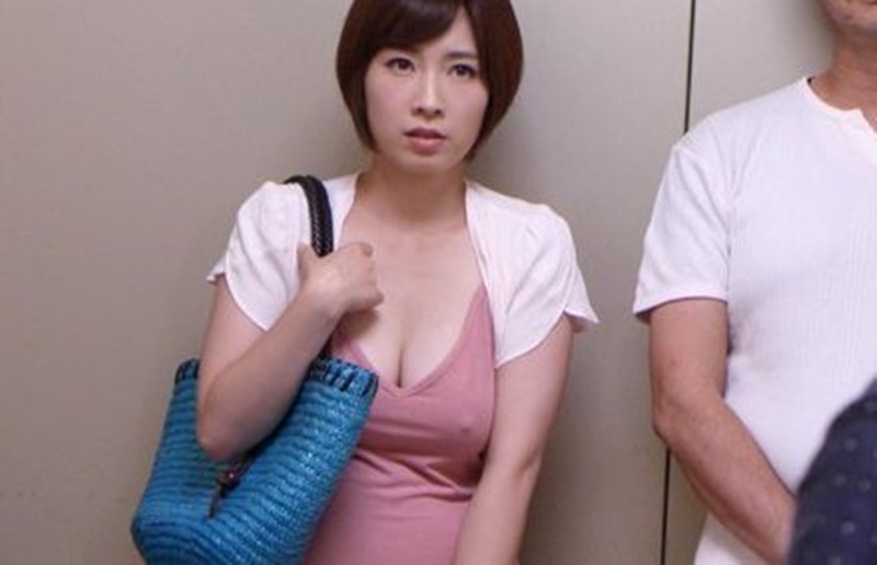 『私、夫が喜ぶならなんでもします…』巨乳と女性器に密着するマキシワンピ姿で背徳羞恥セックスの快感に溺れるwww