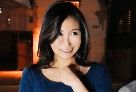 『たくさん気持ち良くしてあげるね♡』冷え切った夫婦関係で欲求不満の美しい人妻とまさかセックスできるなんて…♡