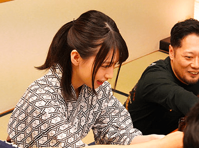 『や、やめてください…お願いします…』宴会が始まり酒がすすむと先輩達が一転!凶悪なセクハラから更にエスカレートして…