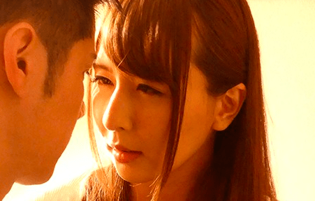 『もう我慢できない…！』たまたま通りかかった喫茶店に忘れもしない憧れの先生の姿が！もう誰にもこの気持ちは止められない！