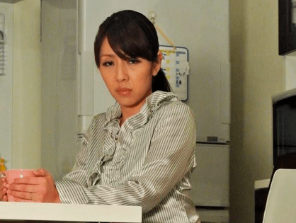 『ちょっと…教頭先生…やめてください…』夫が傷害罪で拘留されることになった保健教諭の人生も狂っていく！
