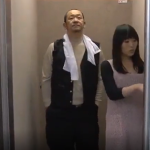 生意気な女にお仕置きしてやる！『ああん！許してください…』変態野郎に好き放題弄ばれているのに身体は感じてしまうwww