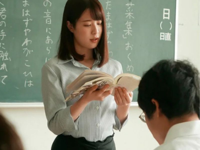 『やだ…！やめて…』生徒にとって高嶺の花の女教師が生徒の操り人形と化す！好き放題弄ばれ言葉を失ってしまう…