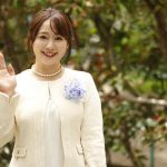 『お義母さんに任せて♡』学生を卒業し大人になった記念に美熟女のマ●コをプレゼント！義母に甘くリードされながら童貞卒業！