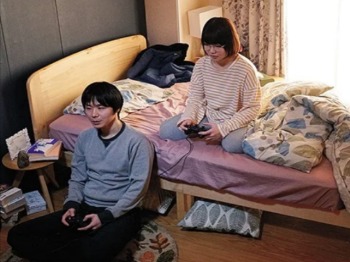 近所に住む幼馴染は陰キャっぽいけど脱いだら巨乳！『これが気持ち良いの♡？』怪訝な顔でパイズリし中出しまで受け入れる！