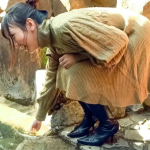 ケツの穴に指を入れられバイブ同時責めでアクメするドスケベなハーフ美少女！『あっ♡あんっ♡』天然ドMな反応で快楽を貪る！