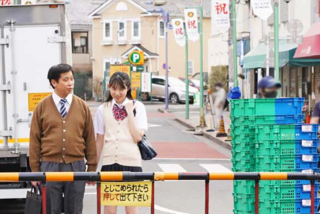 『先生、不倫ごっこしよ♡』妻と倦怠期中な担任のボクに中出し求愛してくる生徒と何度もナマで交わりまくってしまったwww