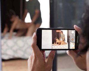 女子大生が彼氏との交尾映像を盗撮され脅される！『何でもしますから拡散だけは…』その日から変態の肉便器に堕ちた巨乳美女！