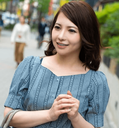 『ああん！イクぅぅぅ♡』男を立てるセレブ妻は下半身もビンビンに勃ててくれる！再高級なおマ●コに中出ししちゃいましたwww