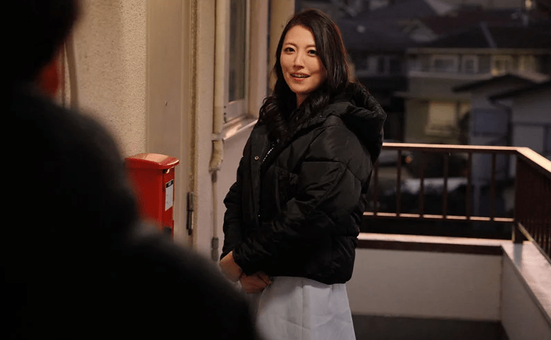 『私の言う事に耳を傾けて…ね？♡』甘い囁きに流されるまま僕は大学を留年するまで人妻との巣篭もりSEXに溺れていくwww