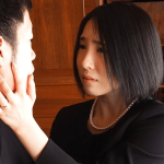 『もうやめて！何考えてるのよ…』未亡人となってしまい寂しい思いをしていた時に義理の息子に襲われる義母！
