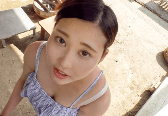 『ああん♡ズブっといれてぇ♡』天然ブンブンおっぱいの淫乱ビッチは現役の看護師！パイズリされるとすぐにイっちゃうwww
