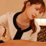 『カラダがすごい反応してますね♡』予約1年待ち！美脚スレンダー美女が精巣空っぽになるまでヌイてくれる超高級メンズエステ！