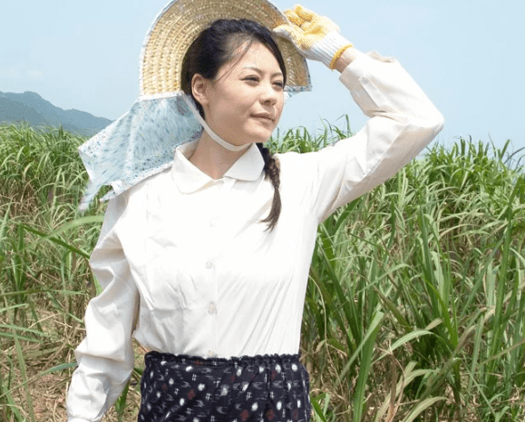 『あっ♡あっ♡あっ♡』母としてではなく一人の女として見ている息子！汗と愛液まみれの母子青姦！忘れかけていた快楽！